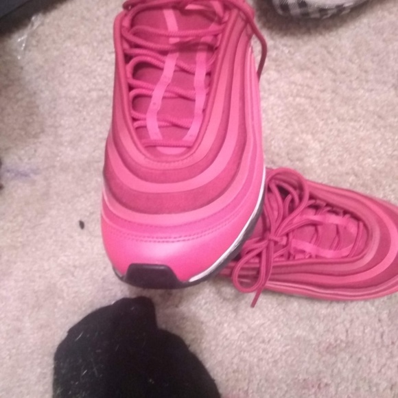 Robin Jean set n air maxes - Picture 3 of 3